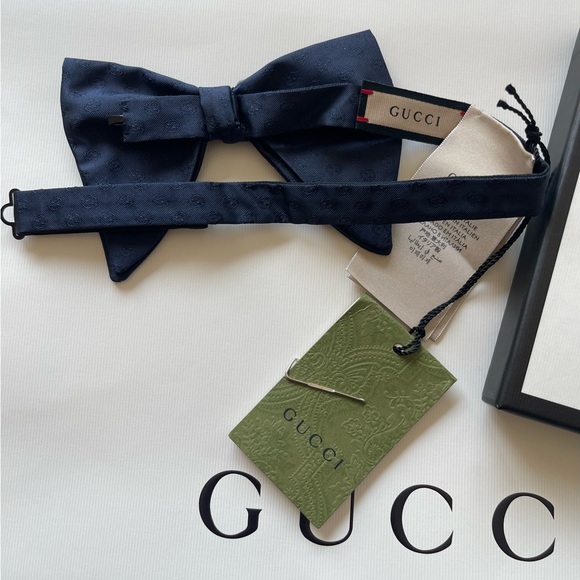 New Silk Gucci GG Jacquard Blue Bow Tie - Picture 5 of 10